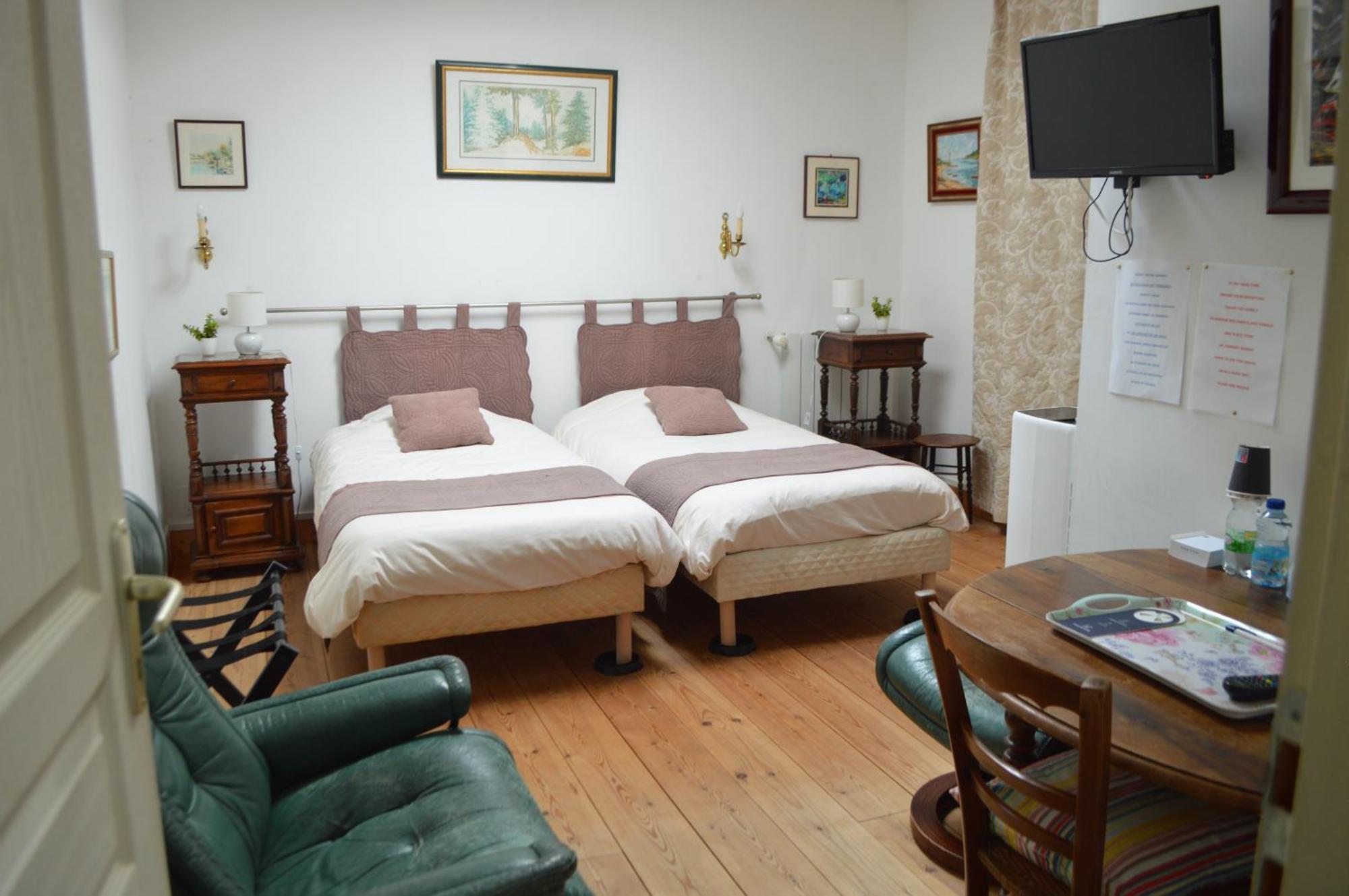 Alain Et Nicole Bed & Breakfast Cognac Bagian luar foto